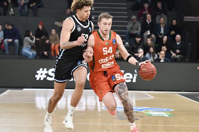 Cedevita Olimpija Hamburg Matthew Hurt | Matthew Hurt je dal že v prvi četrtini sedem točk. | Foto Tine Ružič/Cedevita Olimpija