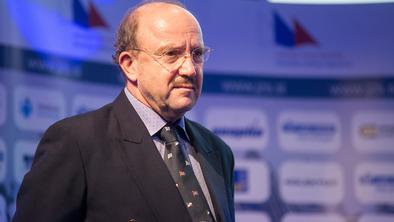 Različni pogledi vodili v odstop predsednika jadralcev Aljošo Tomaža