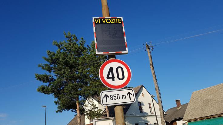 Skozi Vodice le še s 40 kilometri na uro. | Foto: Gregor Pavšič