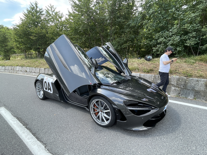 Mclarna 720S poganja štirilitrski motor V8 z močjo 530 kilovatov.  | Foto: Gregor Pavšič