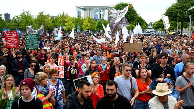 demonstracije Nemčija | Foto: Reuters