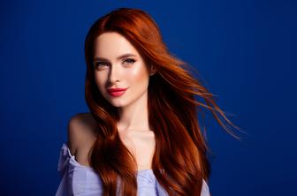 Rdeča barva las je znova v trendu! To so odtenki, ki jih bomo nosili.