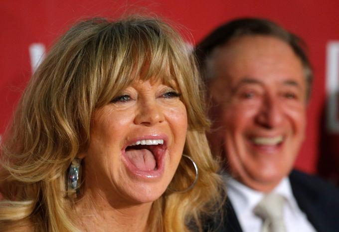 Lugnerjeva letošnja gostja Goldie Hawn je bila na tiskovni konferenci pred plesom odlično razpoložena. | Foto: Reuters