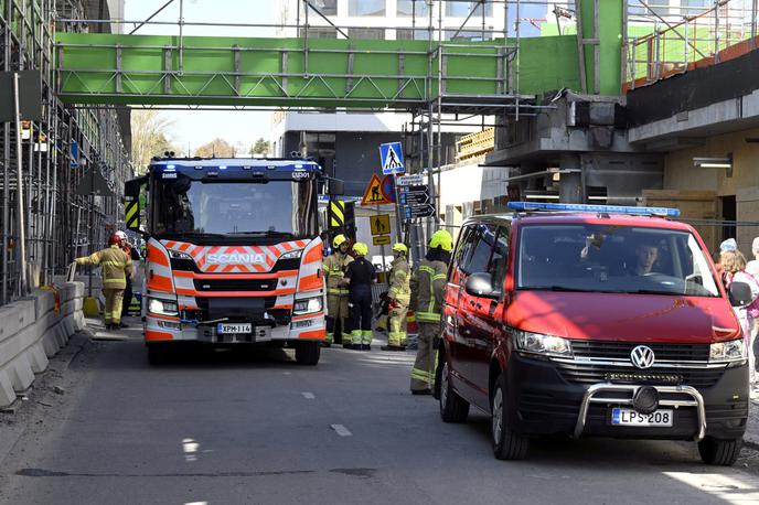 Finska, zrušenje, most | Helsinška policija vzrok nesreče še preiskuje. | Foto Reuters