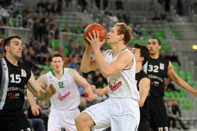 Dramatičen obračun v Stožicah vendarle Partizanu