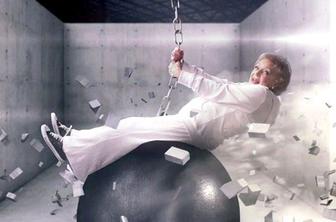 Tudi Betty se norčuje iz Miley (video)