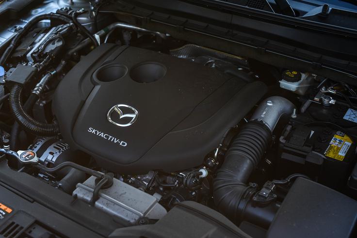 2,2-litrski motor je odslej na voljo le še pri modelu CX-5. | Foto: Gašper Pirman