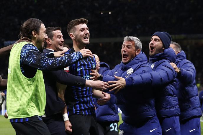 Inter : Como | Petar Sučić je v 89. minuti zadel za popoln preobrat Interja in napredovanje v finale pokala. | Foto Reuters