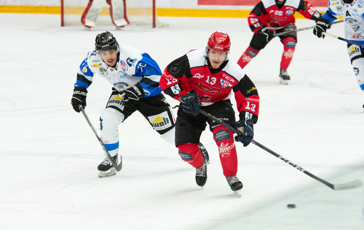 Hdd Jesenice : Vipiteno | Jeseničani gostujejo pri Asiagu. | Foto Matias Demšar