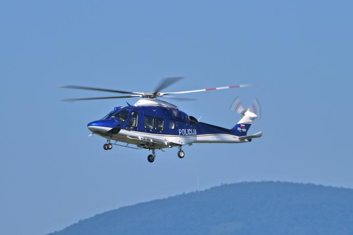 policija, slovenska policija | Policija pri iskanju pogrešanih oseb za pomoč pogosto prosi tudi javnost.  | Foto Shutterstock