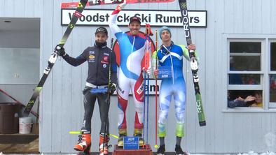 Slovenski smučar v telemarku Jure Aleš kljub padcu spet na stopničkah