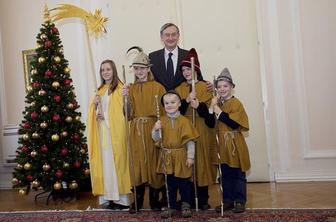 Predsednik republike sprejel kolednike