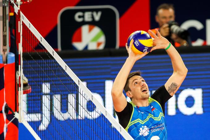 Izkušeni slovenski reprezentant Dejan Vinčić se je po poškodbi, ki ga je ohromila ob koncu evropskega prvenstva, vrnil v tekmovalni ritem, a s soigalci VfB Friedrichshafnom izgubil proti Berlin Recycling Volleysusicer. | Foto: Matic Klanšek Velej/Sportida