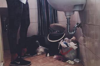 "Če je v nahrbtniku prostor za liter žganice, se bo našel tudi prostor za smeti, kajne?" #foto