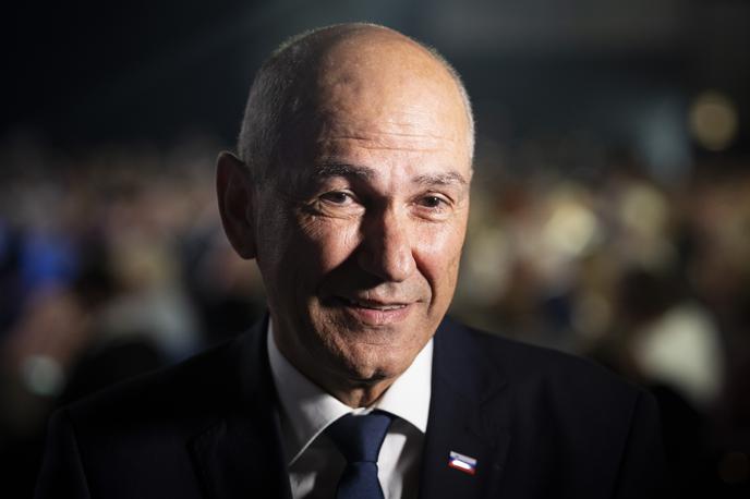 Kongres SDS, Ormož. Janez Janša | Predsednik SDS Janez Janša se je na razveljavitev sklepa o razpisu referenduma o obrambnih izdatkih odzval na omrežju X. | Foto Bojan Puhek