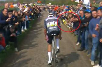 Belgijski navijaški klub Mateja Mohoriča se distancira od incidenta z bidonom