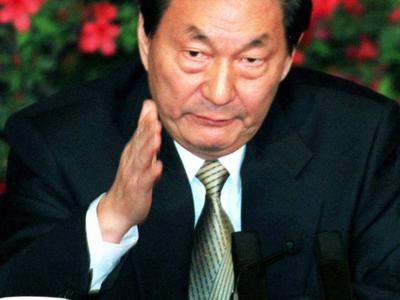 Umrl nekdanji kitajski premier Zhu