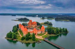 Osupljiv podatek: to je država, ki je naša največja tekmica