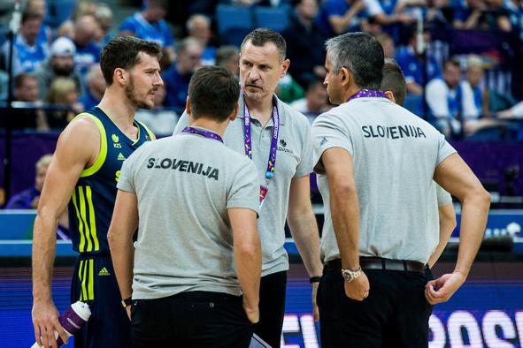 Igor Kokoškov zadovoljen, je pa s prstom pokazal nase