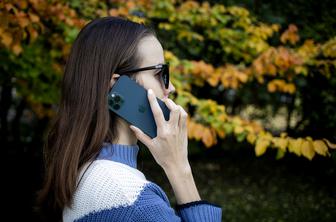 Apple že drugič v tem letu presenetil z odličnim pametnim telefonom #video