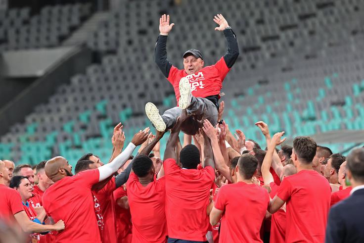 Oskar Drobne, ki je lani popeljal Rogaško do pokalne lovorike, zdaj vodi Brežice. | Foto: www.alesfevzer.com