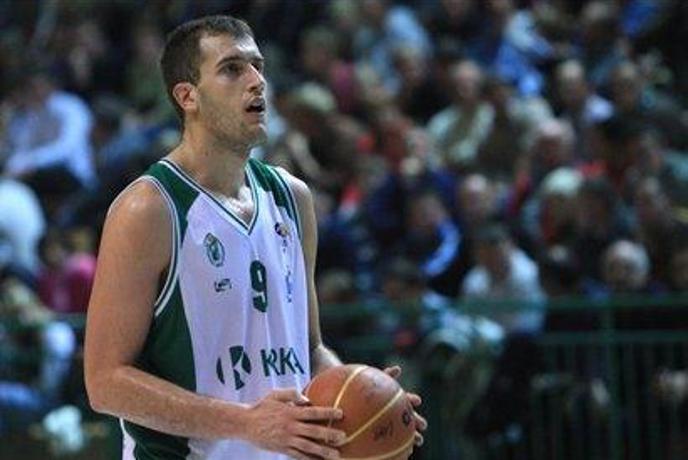 Novomeščani uspeli zadržati visoko prednost