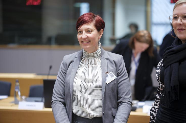 "Mislim, da ni pošteno in ni kulturno tudi od slovenskih organizatorjev tega protesta, da na tak način zahtevajo svojo pozornost in pravzaprav menijo, da so pomembnejši od vseh ostalih deležnikov in naših partnerjev, s katerimi želimo še naprej sodelovati," je bila kritična. | Foto: STA