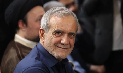 Novi iranski predsednik Masud Pezeškian prisegel v parlamentu