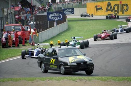 Nenavadni varnostni avti F1: bi bil Senna morda še živ?