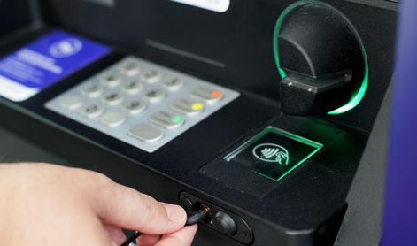 V Šiški ponoči razstrelili bankomat