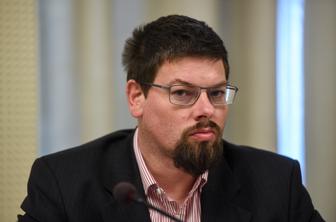 Počivavškova skupina ne bo blokirala dogovora sindikatov z vlado #video