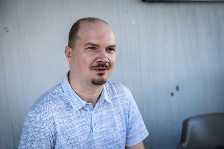 "Vedno rečem, da sem učitelj, ki je proti enoumju. Pomembno je seveda, da se cilj doseže. Vedno bomo namreč bili v kolektivu, v delovnih okoljih, kjer je treba doseči nek cilj, poti do njega pa je veliko." | Foto: Gaja Hanuna