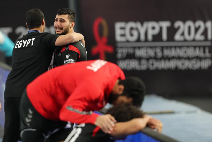 Razočarani Egipčani po porazu | Foto: Reuters