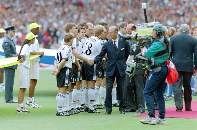 Leta 1996 je na Wembleyju pozdravil finaliste evropskega prvenstva v nogometu, nogometaše Nemčije in Češke.   | Foto: Guliverimage/Vladimir Fedorenko