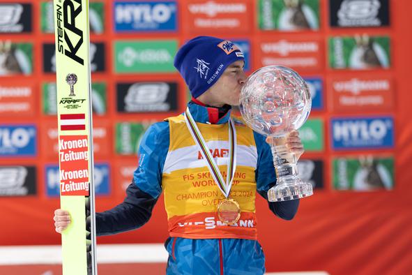 Stefan Kraft z rezultati zaslužil največ, med deseterico dva Slovenca