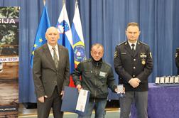 Kralj ulice rešil hudo poškodovanega dečka, ki mu je raketa raztrgala roko