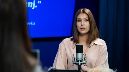 Eva Boto iskreno: Nekaj je biti pogodbeno vezan, drugo pa je biti last nekoga #video