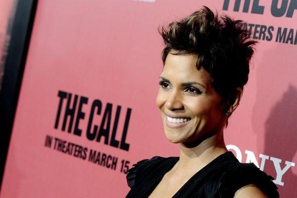Kako Halle Berry poskrbi za praznovanje