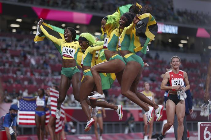 Jamajka | Thompson-Herahova je po obeh posamičnih zlatih šprinterskih kolajnah slavila še s štafeto. | Foto Guliverimage