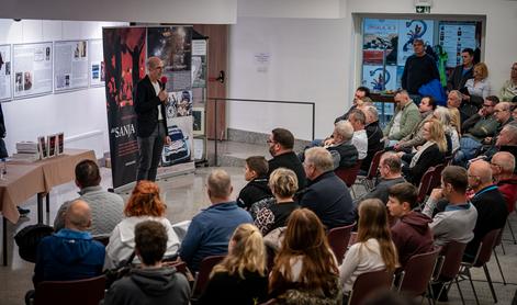 Prišle so legende in njihovi nasledniki: večer avtošportnih "sanjačev" na Vrhniki #foto