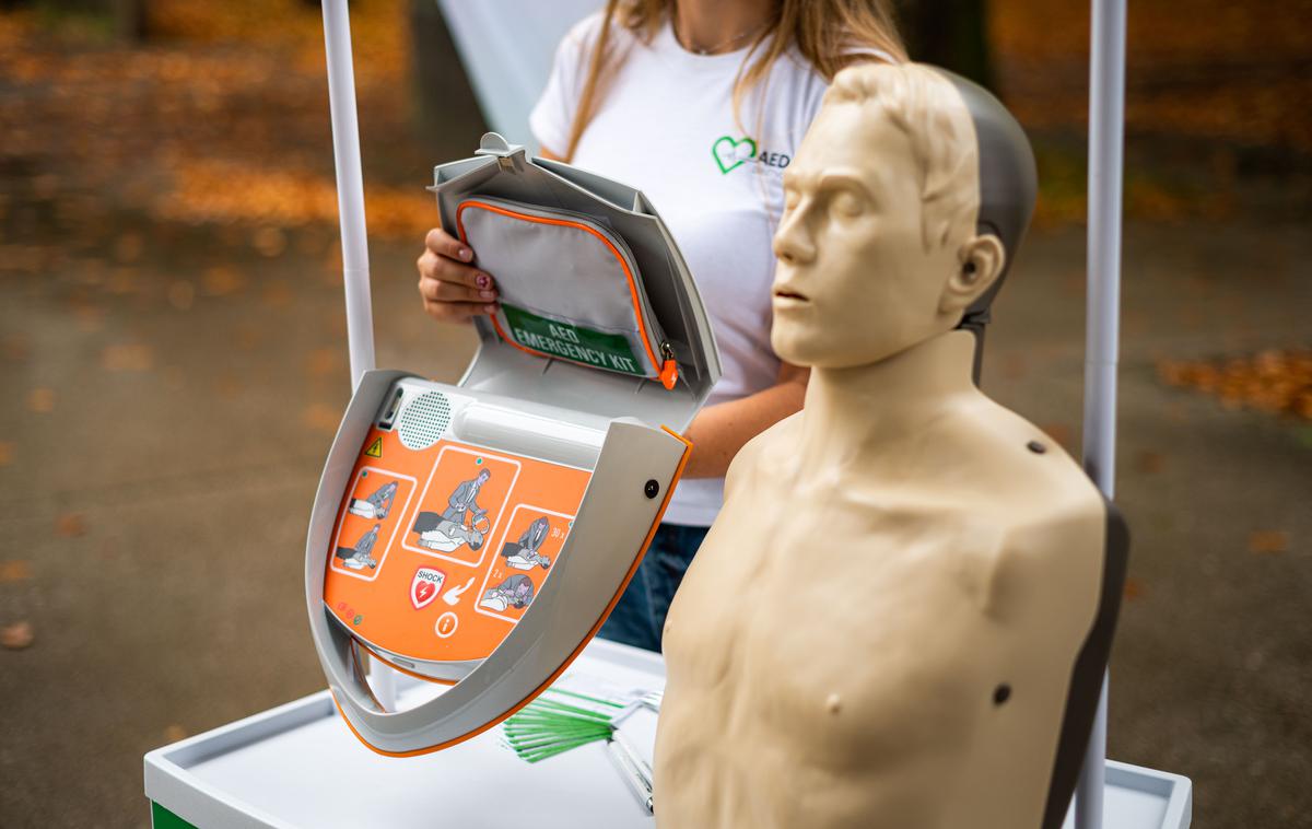 AED, defibrilatorji, zastoj srca | Foto DRUŠTVO ZA SRČNO ŽILNE BOLEZNI AED