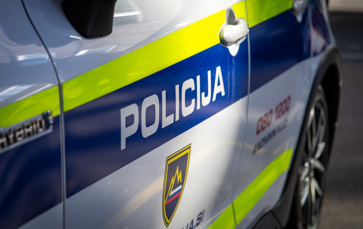 Slovenska policija | Policisti so ocenili, da je primerneje na primeren način obvestiti javnost. | Foto Mija Debevec Doničar