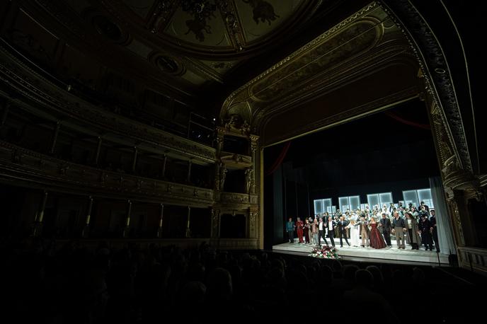SNG Opera in balet Ljubljana | V nesreči sta se poškodovali dve pevki, ki okrevata v domači oskrbi. | Foto STA