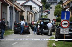 Masaker v domu starejših občanov: moški ubil svojo mamo in še pet oseb #video