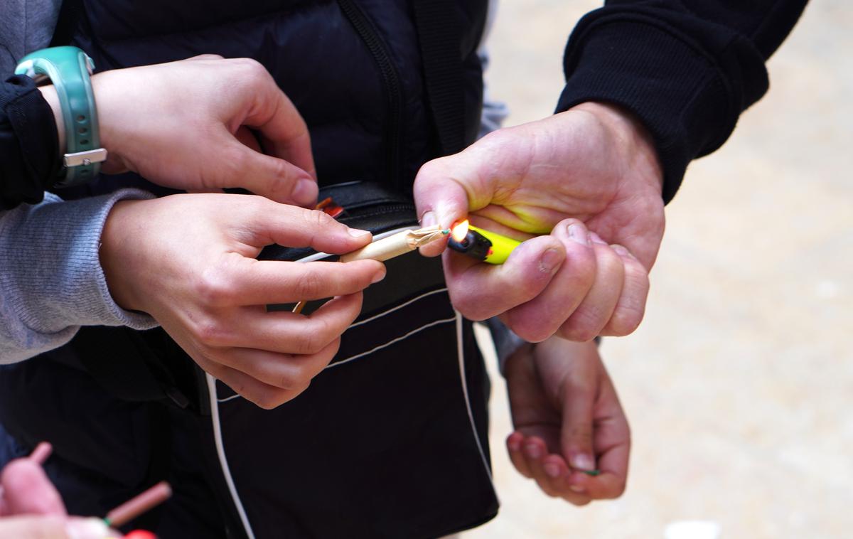 pirotehnika | V prazničnih razmerah se lahko hitro zgodijo nesreče. Takrat bomo morali uporabiti znanje prve pomoči, ki smo ga najverjetneje nazadnje obnovili ob opravljanju vozniškega izpita. | Foto Shutterstock