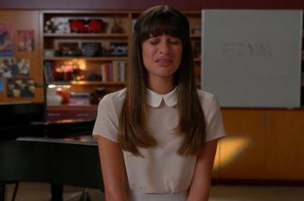Glee v solzah: Lea Michele v spomin Coryju (video)