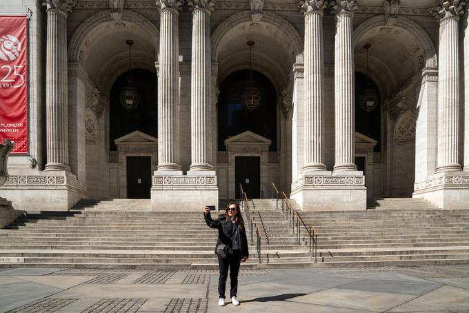 Sameva tudi slovita newyorška knjižnica. | Foto: Getty Images