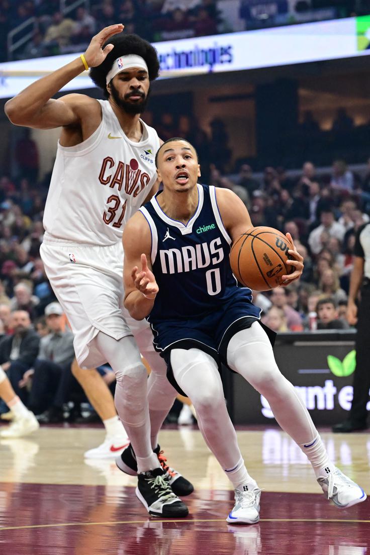 Jarrett Allen in Dante Exum | Foto: Reuters