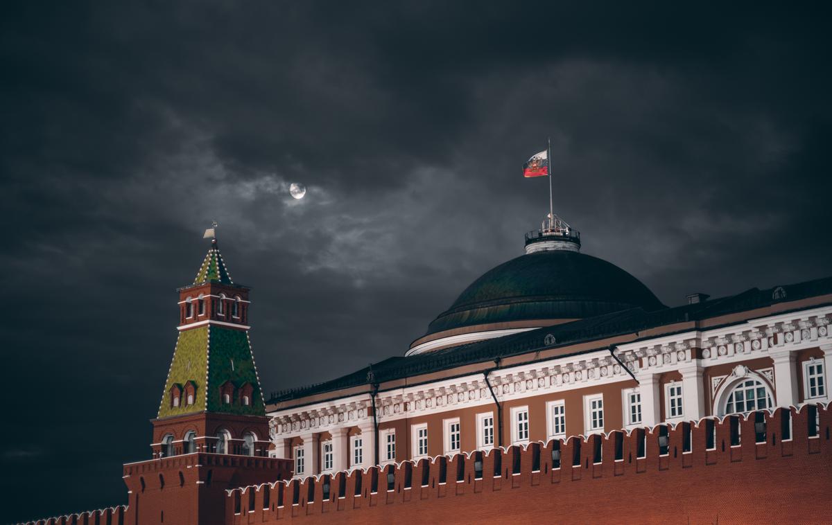 Rusija, Moskva, Kremelj | Po besedah Peskova so pogovori z ameriškimi oblastmi "omogočili ruskemu državljanu, ki so ga Američani pravzaprav 14 let držali v ujetništvu, da se je vrnil v svojo državo". | Foto Shutterstock