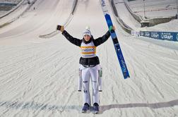Slovenska petnajstletnica v Lillehammerju do rumene majice
